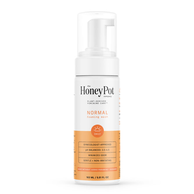 The Honeypot Companys Foaming Wash - Normal is gynecologist-approved, pH balanced (3.5-4.5), and formulated with lactic acid to minimize odor gently and non-irritatingly. With a 163 mL (5.5 fl oz) capacity, its ideal for daily freshness.