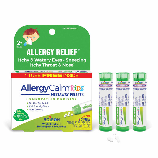 Boirons AllergyCalm Kids Pellets, in a green and white package, provide allergy relief without causing drowsiness. Suitable for ages 2+, these pellets relieve symptoms like itchy eyes and sneezing. The package includes four tubes of small white pellets.