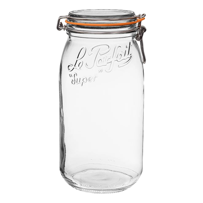 This 3L Storage and Canning Glass Jar by Le Parfait, embossed with Le Parfait Super, features a metal clasp and vibrant orange rubber seal, making it ideal for canning enthusiasts.